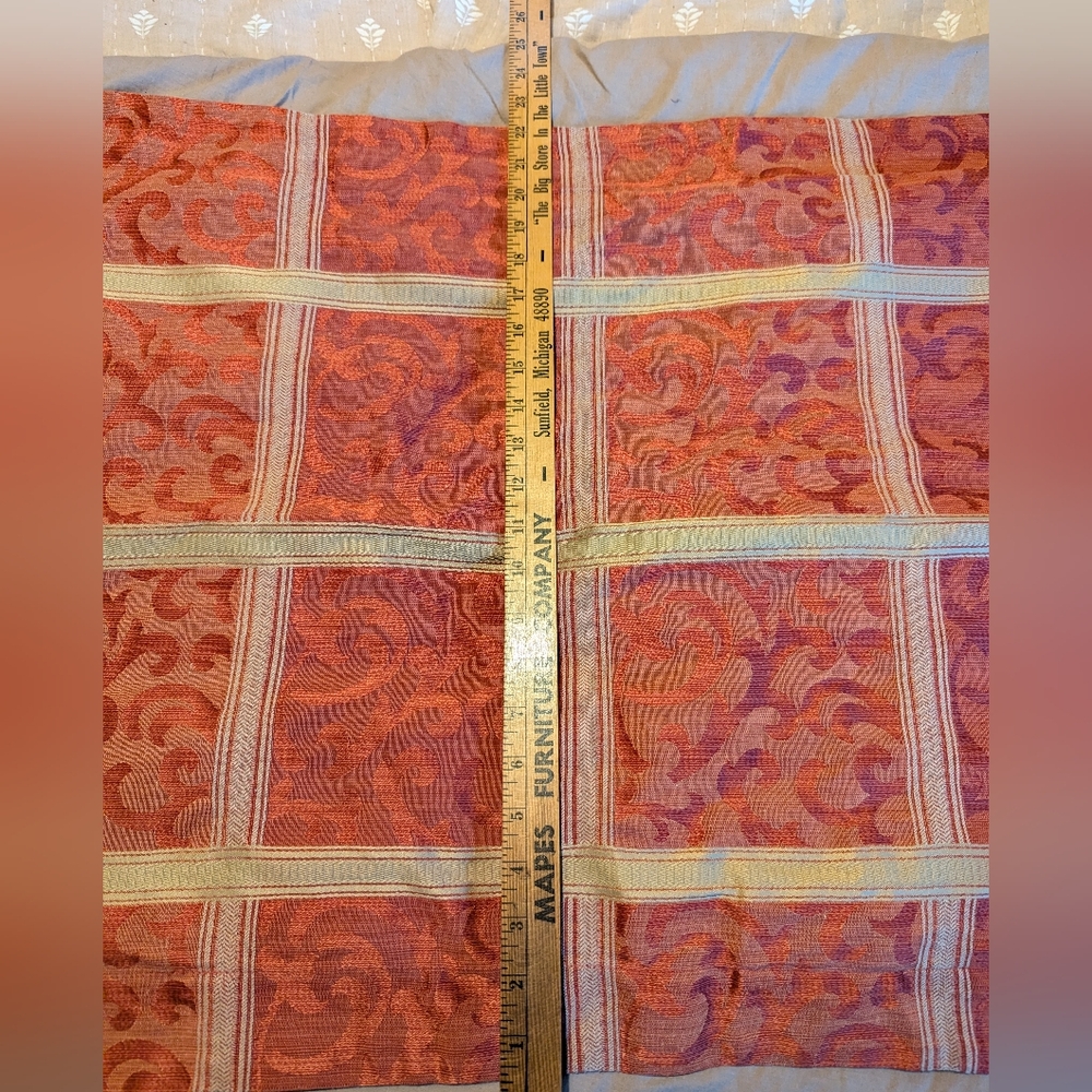TOMMY HILFIGER CREST SCROLL DAMASK RED GRID KING SHAM SET - Picture 2 of 8